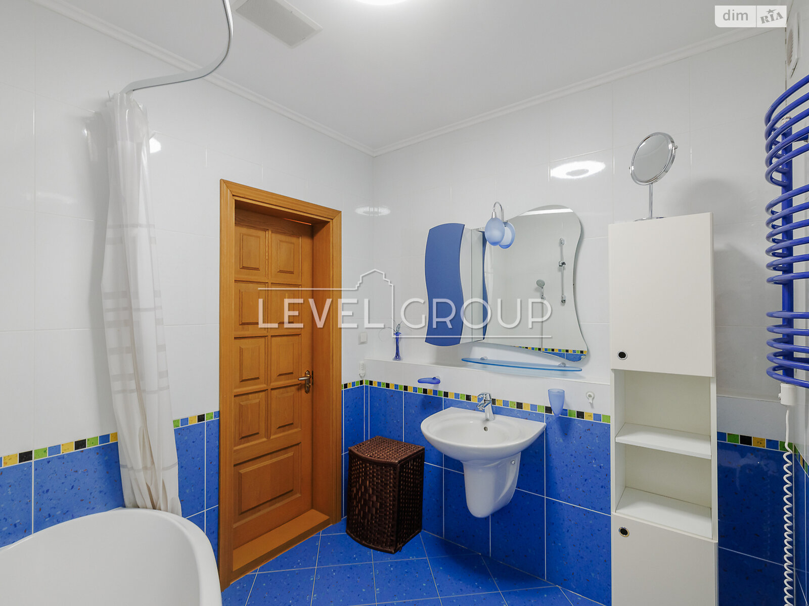 Продаж трикімнатної квартири в Києві, на пров. Алли Горської 8, район Центр фото 1 Продаж трикімнатної квартири в Києві, на пров. Алли Горської 8, район Центр фото 1