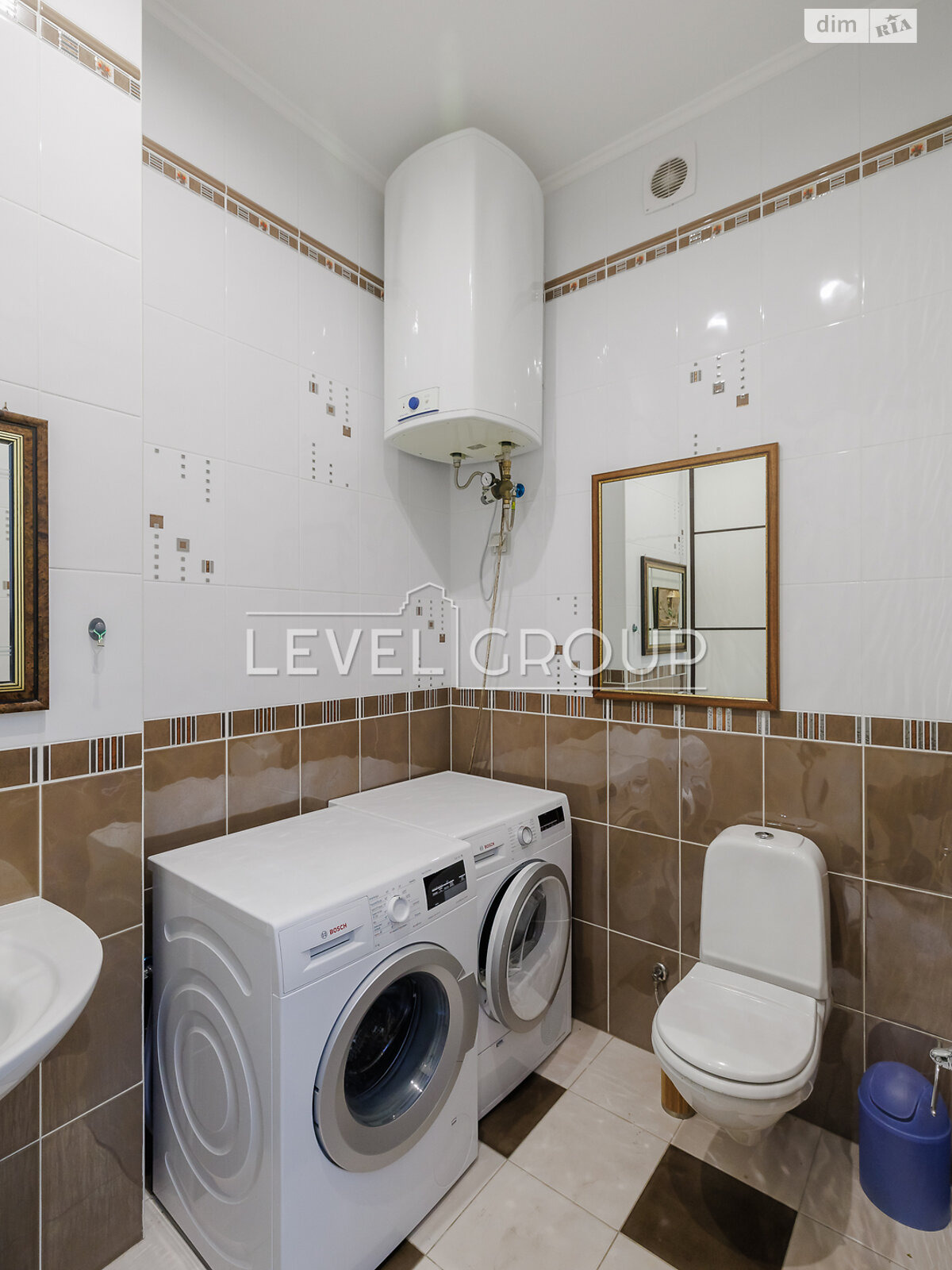 Продаж трикімнатної квартири в Києві, на пров. Алли Горської 8, район Центр фото 1 Продаж трикімнатної квартири в Києві, на пров. Алли Горської 8, район Центр фото 1