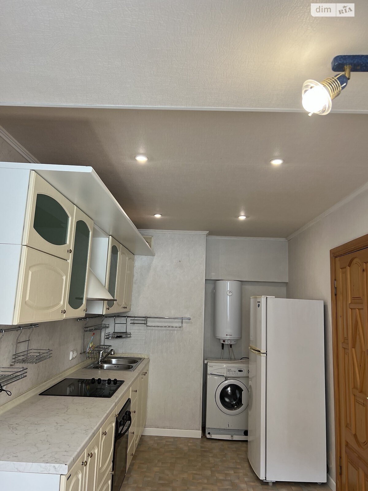 Продажа двухкомнатной квартиры в Киеве, на ул. Антоновича, район Центр фото 1 Продажа двухкомнатной квартиры в Киеве, на ул. Антоновича, район Центр фото 1