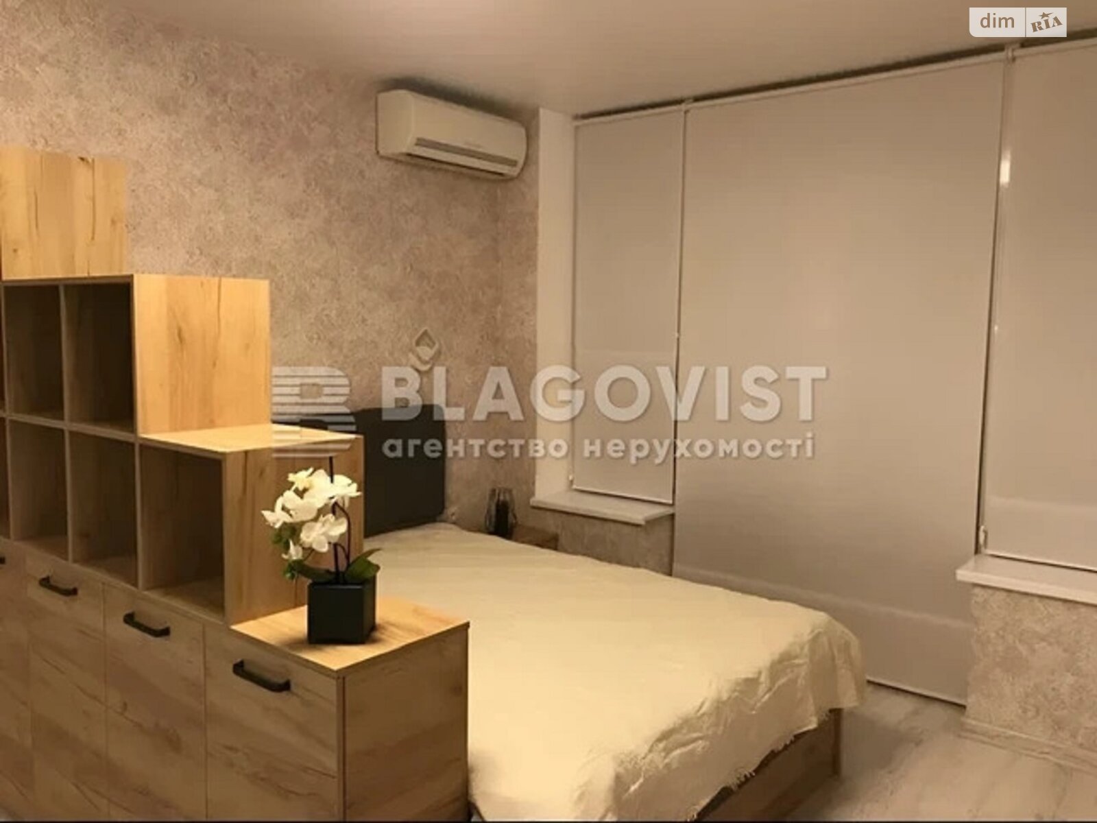 Продаж однокімнатної квартири в Києві, на просп. Берестейський 5В, район Центр фото 1