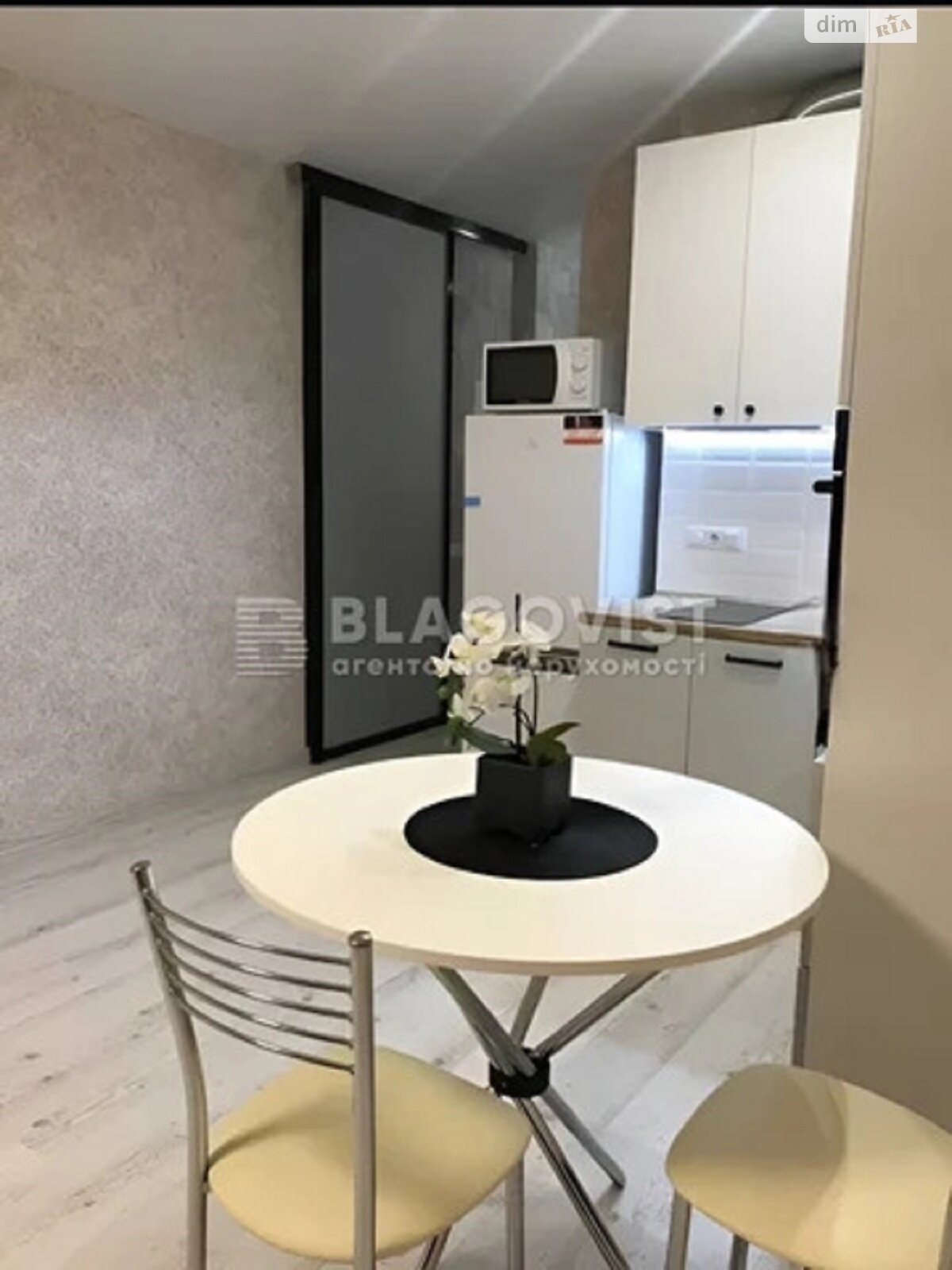 Продаж однокімнатної квартири в Києві, на просп. Берестейський 5В, район Центр фото 1