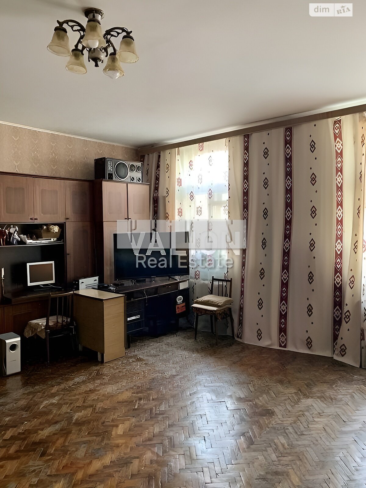 Продажа трехкомнатной квартиры в Киеве, на ул. Богдана Хмельницкого, район Центр фото 1 Продажа трехкомнатной квартиры в Киеве, на ул. Богдана Хмельницкого, район Центр фото 1
