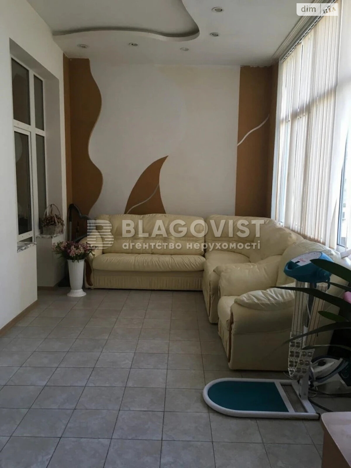 Продажа трехкомнатной квартиры в Киеве, на ул. Богдана Хмельницкого 32, район Центр фото 1 Продажа трехкомнатной квартиры в Киеве, на ул. Богдана Хмельницкого 32, район Центр фото 1