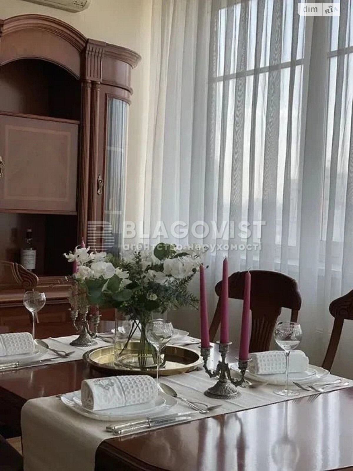 Продаж чотирикімнатної квартири в Києві, на вул. Богдана Хмельницького 41, район Центр фото 1 Продаж чотирикімнатної квартири в Києві, на вул. Богдана Хмельницького 41, район Центр фото 1