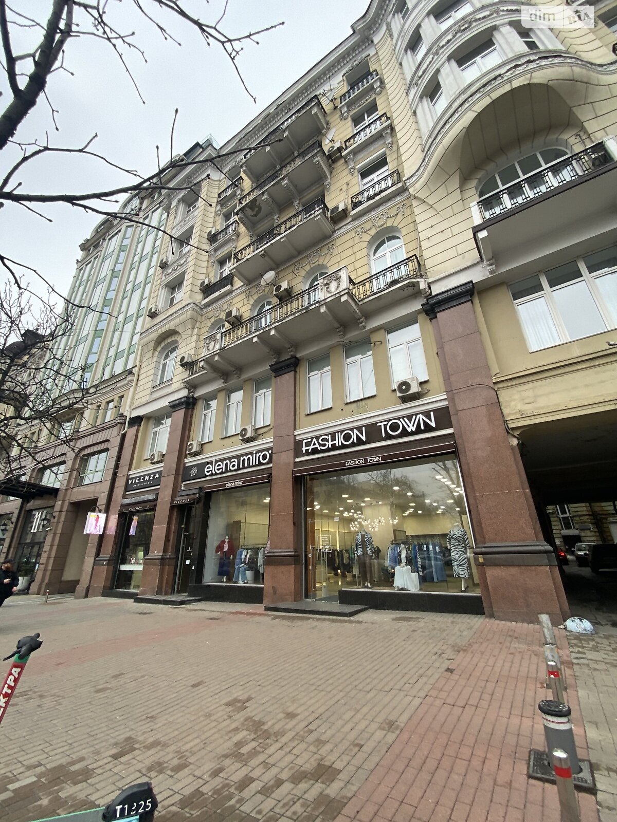 Продажа семикомнатной квартиры в Киеве, на ул. Богдана Хмельницкого 32, район Центр фото 1 Продажа семикомнатной квартиры в Киеве, на ул. Богдана Хмельницкого 32, район Центр фото 1