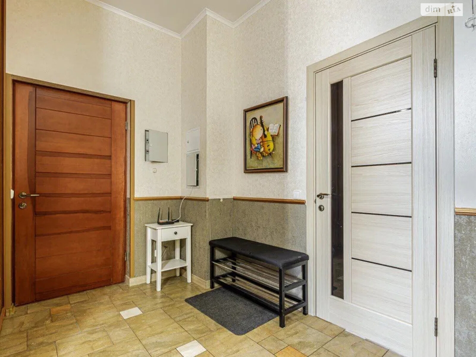 Продаж трикімнатної квартири в Києві, на вул. Богдана Хмельницького 82, район Центр фото 1