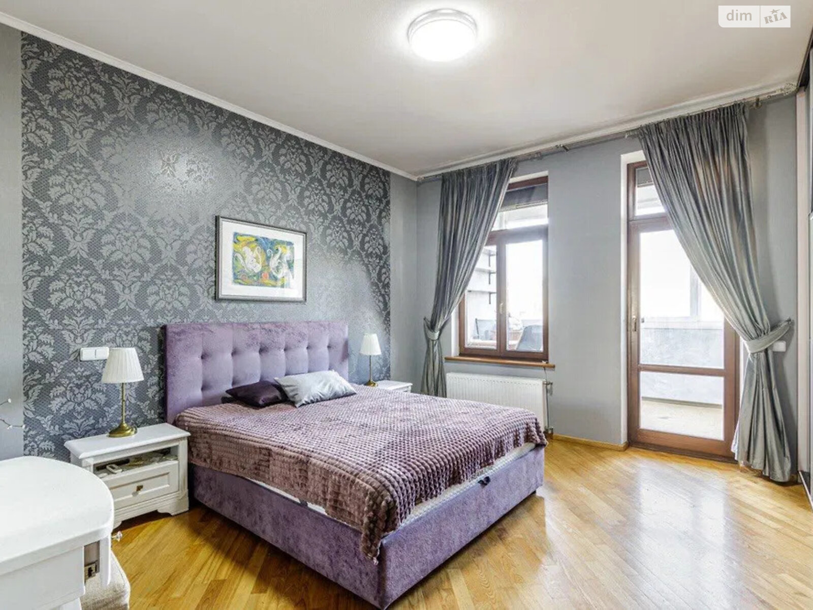 Продаж трикімнатної квартири в Києві, на вул. Богдана Хмельницького 82, район Центр фото 1