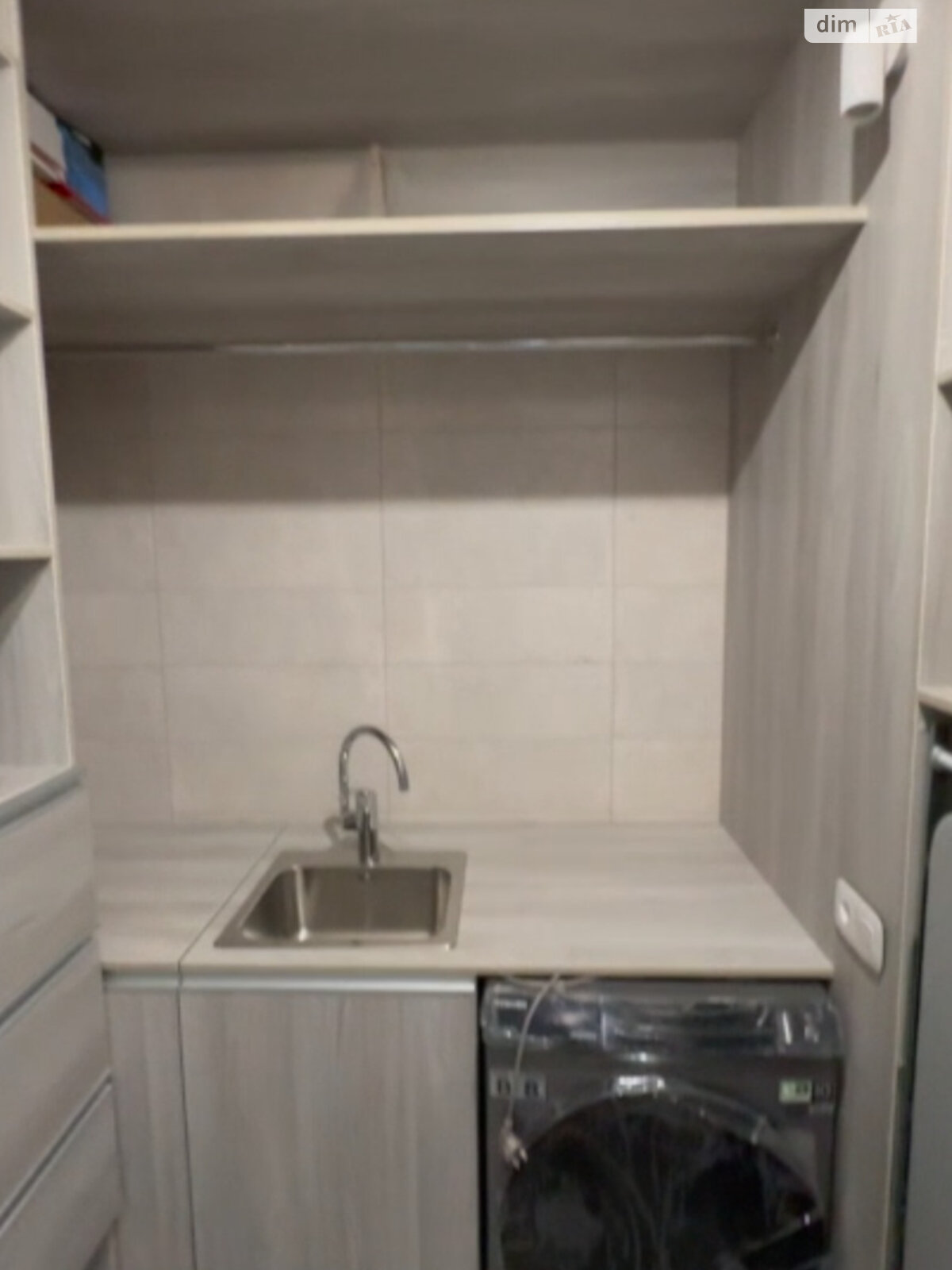 Продаж трикімнатної квартири в Києві, на вул. Богдана Хмельницького 39, район Центр фото 1