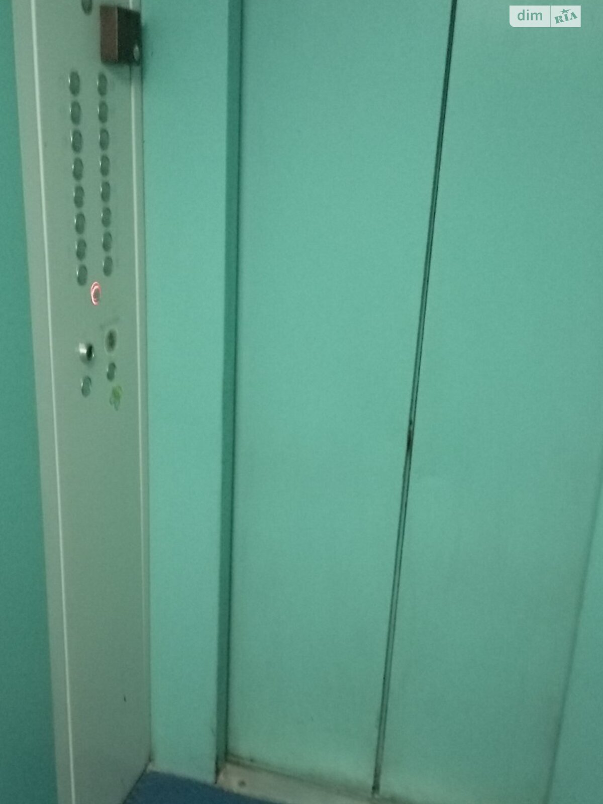 Продаж трикімнатної квартири в Києві, на вул. Богдана Хмельницького 39, район Центр фото 1