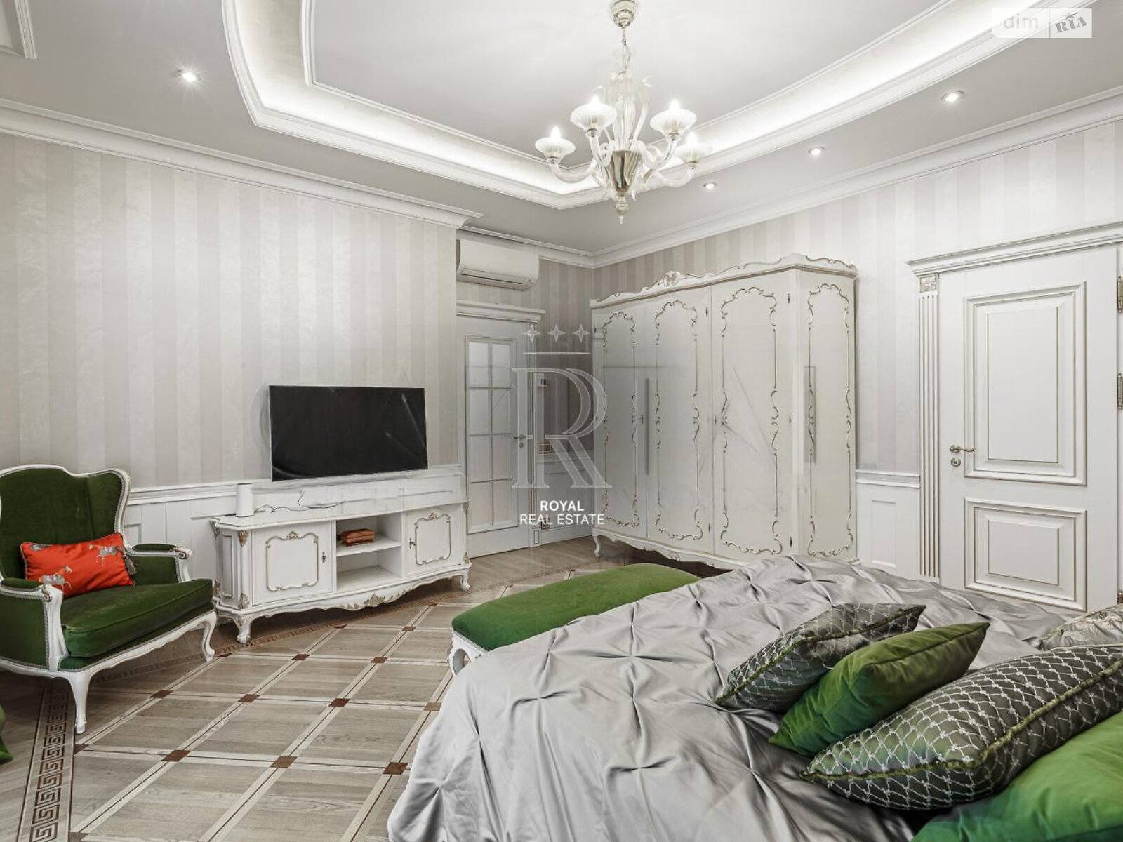 Продажа трехкомнатной квартиры в Киеве, на ул. Бульварно-Кудрявская 21, район Центр фото 1 Продажа трехкомнатной квартиры в Киеве, на ул. Бульварно-Кудрявская 21, район Центр фото 1