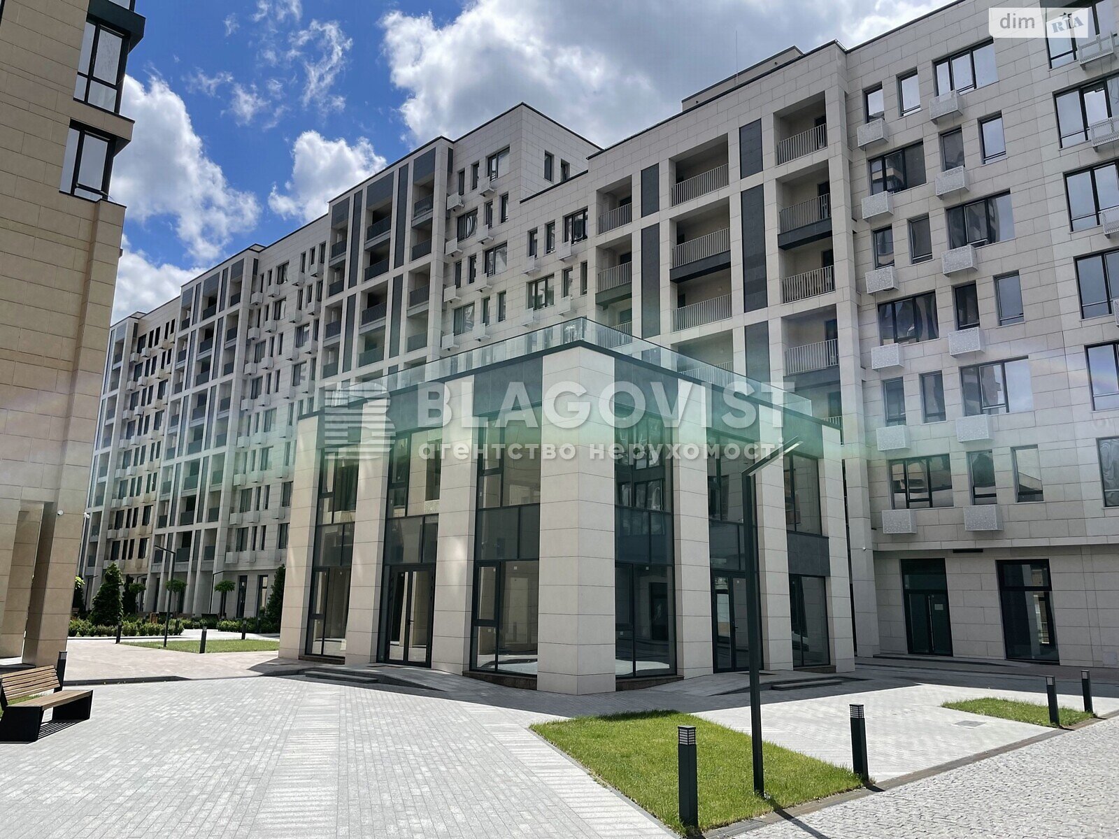 Продажа четырехкомнатной квартиры в Киеве, на ул. Бульварно-Кудрявская 17, район Центр фото 1 Продажа четырехкомнатной квартиры в Киеве, на ул. Бульварно-Кудрявская 17, район Центр фото 1