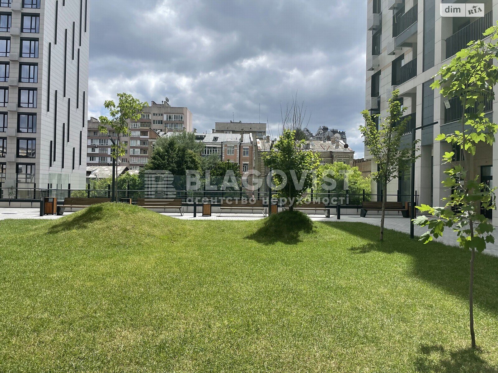 Продажа четырехкомнатной квартиры в Киеве, на ул. Бульварно-Кудрявская 17, район Центр фото 1 Продажа четырехкомнатной квартиры в Киеве, на ул. Бульварно-Кудрявская 17, район Центр фото 1