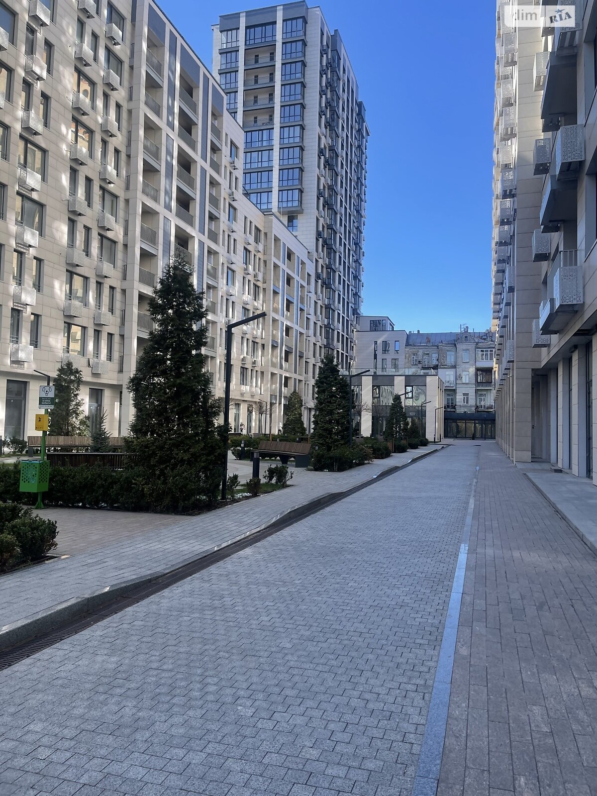 Продажа трехкомнатной квартиры в Киеве, на ул. Бульварно-Кудрявская 17А, район Центр фото 1 Продажа трехкомнатной квартиры в Киеве, на ул. Бульварно-Кудрявская 17А, район Центр фото 1