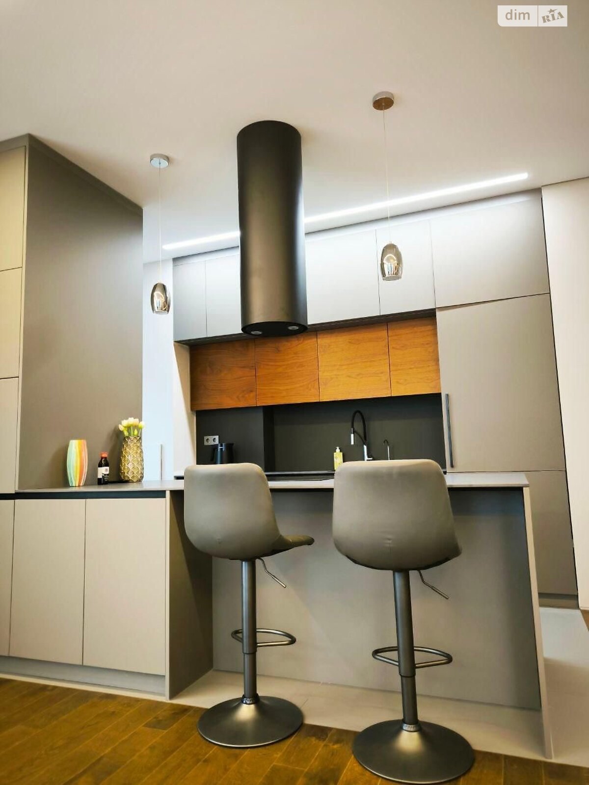 Продаж трикімнатної квартири в Києві, на вул. Бульварно-Кудрявська 21, район Центр фото 1