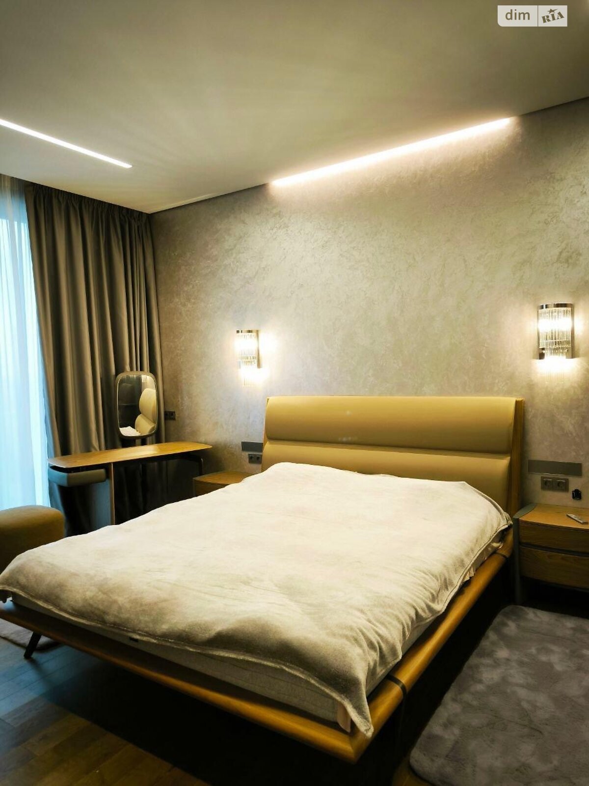 Продаж трикімнатної квартири в Києві, на вул. Бульварно-Кудрявська 21, район Центр фото 1