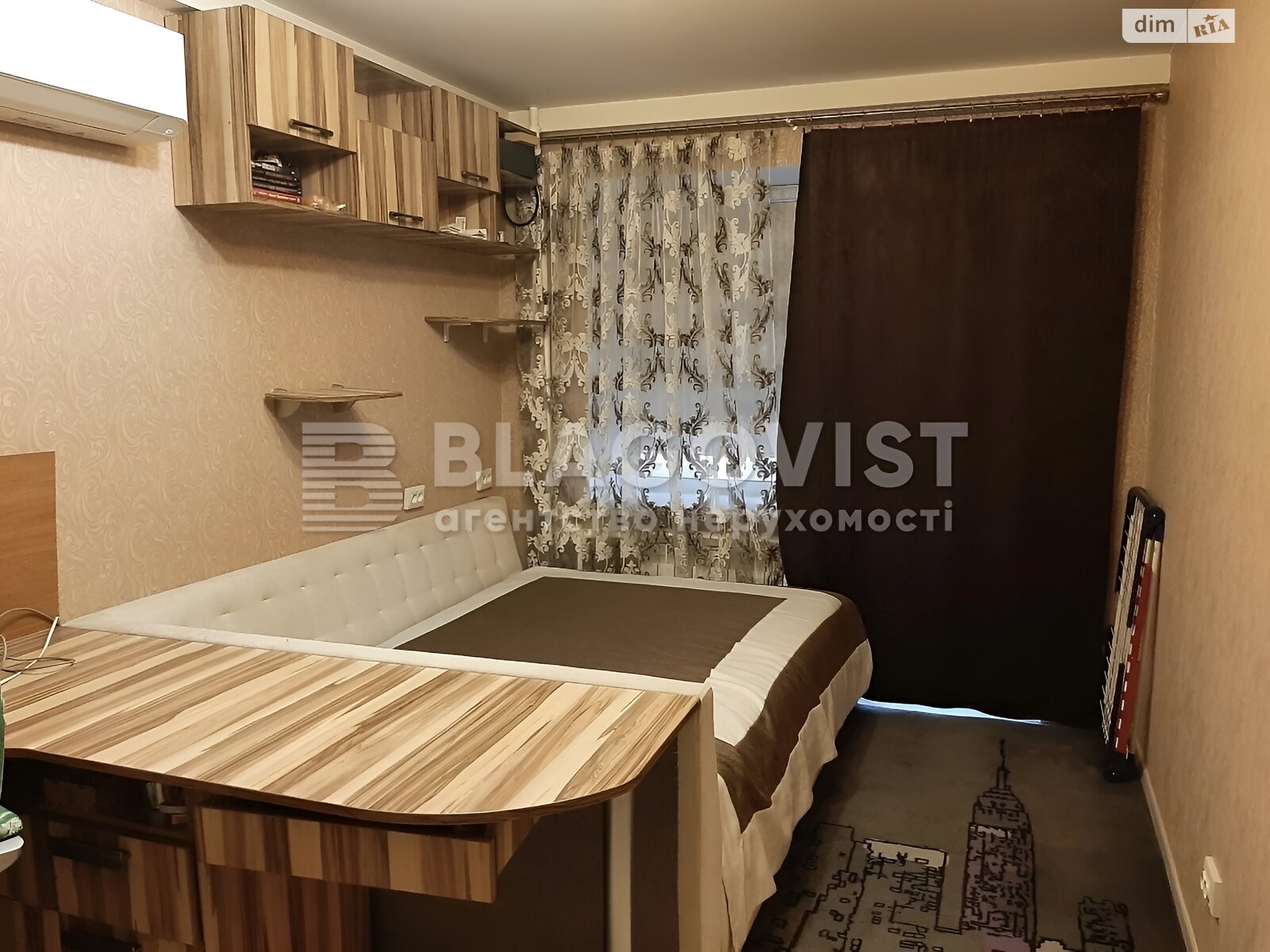 Продаж трикімнатної квартири в Києві, на пров. Чеховський 2, район Центр фото 1 Продаж трикімнатної квартири в Києві, на пров. Чеховський 2, район Центр фото 1