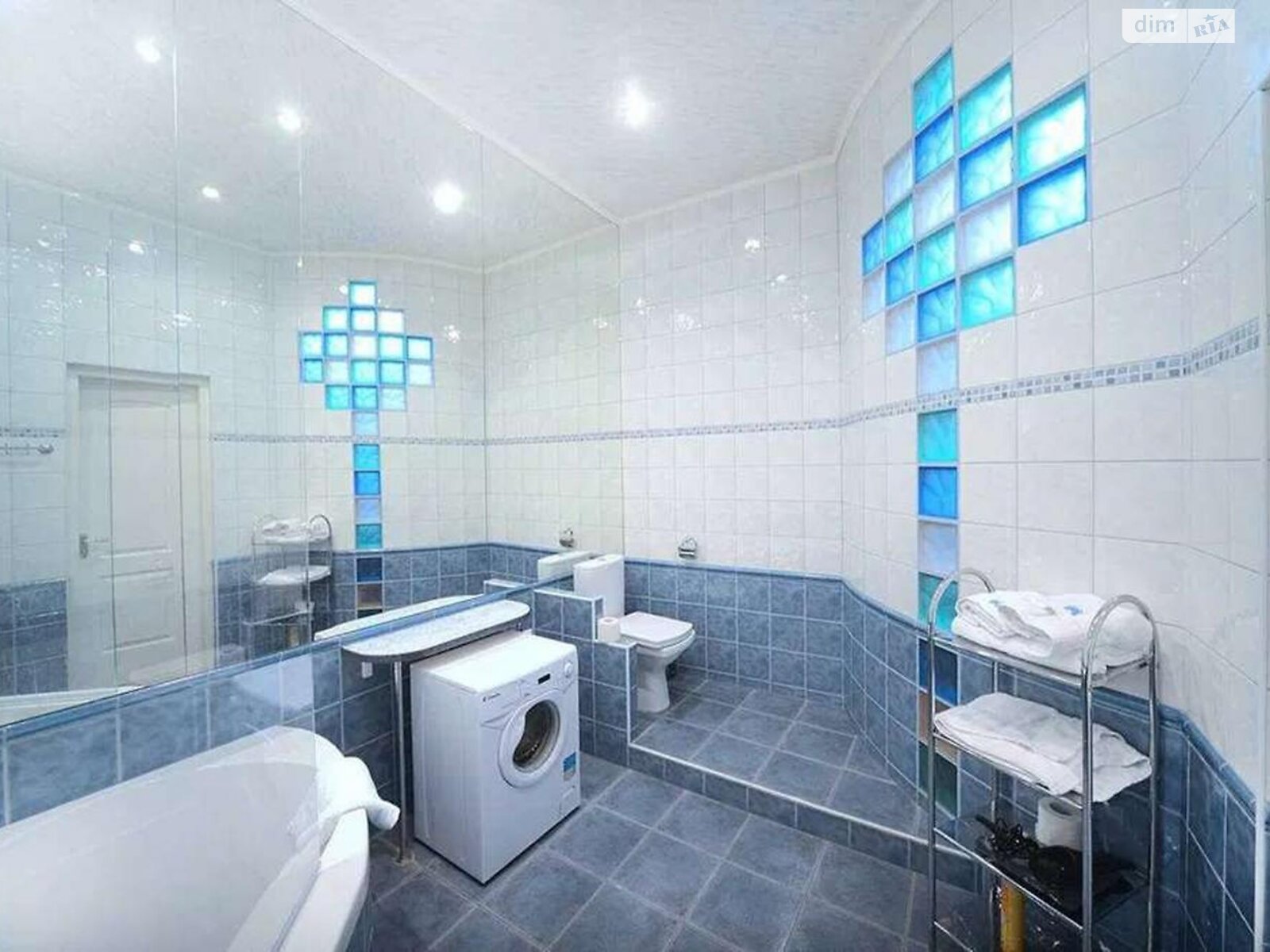 Продаж двокімнатної квартири в Києві, на пров. Чеховський 11, район Центр фото 1 Продаж двокімнатної квартири в Києві, на пров. Чеховський 11, район Центр фото 1
