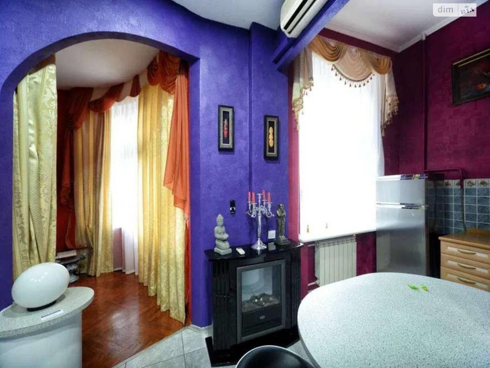 Продаж двокімнатної квартири в Києві, на пров. Чеховський 11, район Центр фото 1 Продаж двокімнатної квартири в Києві, на пров. Чеховський 11, район Центр фото 1