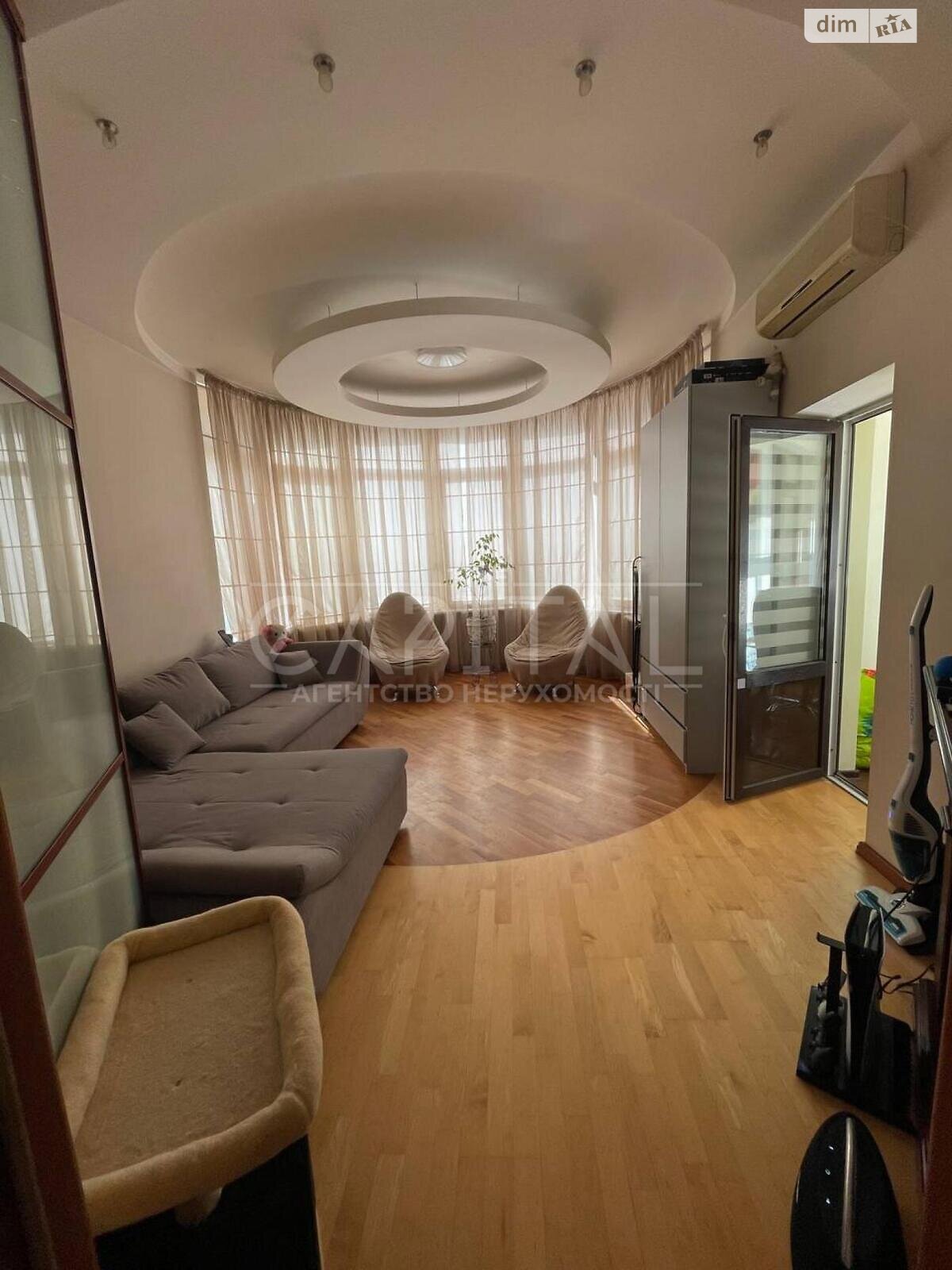Продаж однокімнатної квартири в Києві, на вул. Дмитрівська 69, район Центр фото 1 Продаж однокімнатної квартири в Києві, на вул. Дмитрівська 69, район Центр фото 1