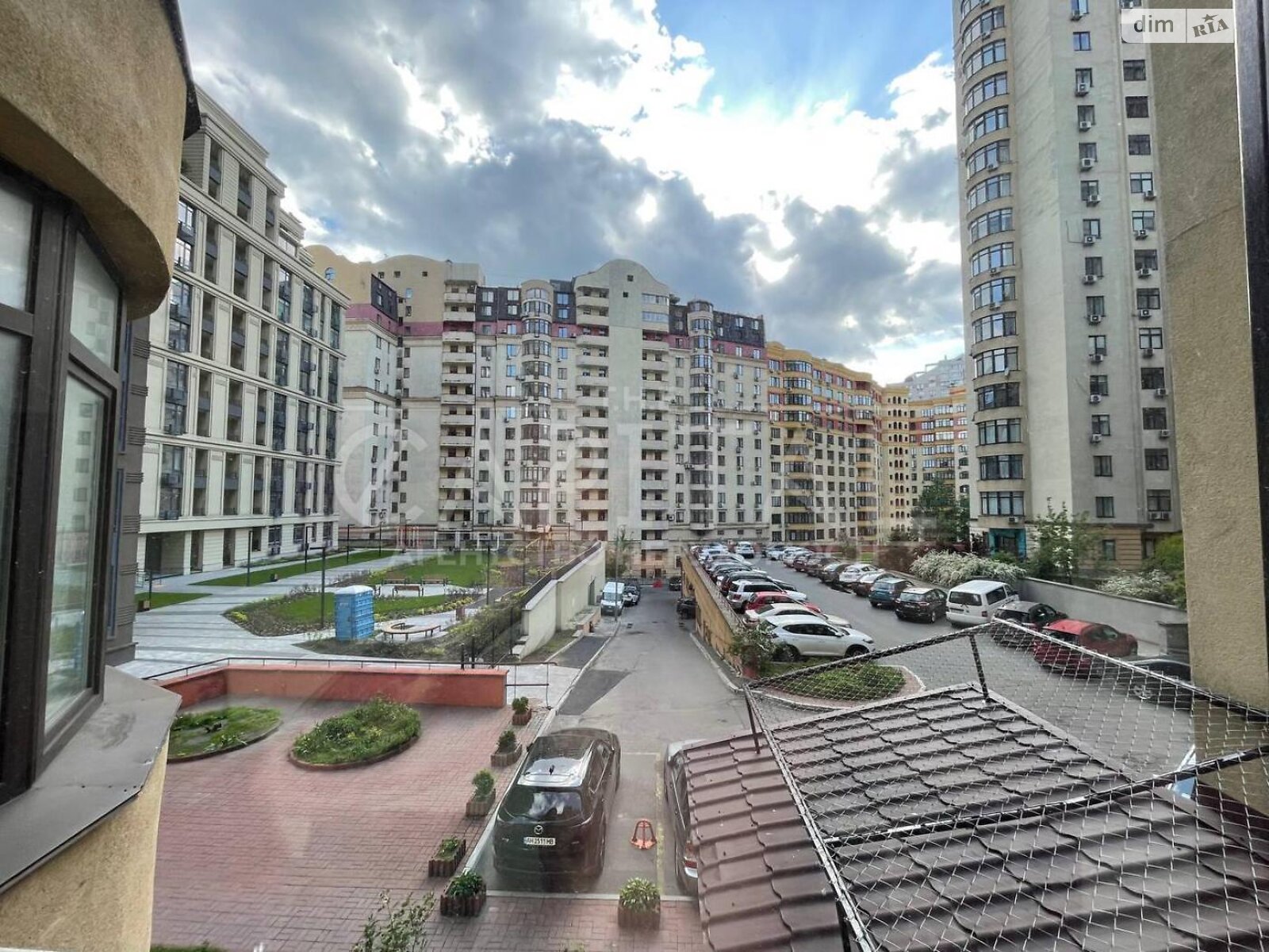 Продаж однокімнатної квартири в Києві, на вул. Дмитрівська 69, район Центр фото 1 Продаж однокімнатної квартири в Києві, на вул. Дмитрівська 69, район Центр фото 1