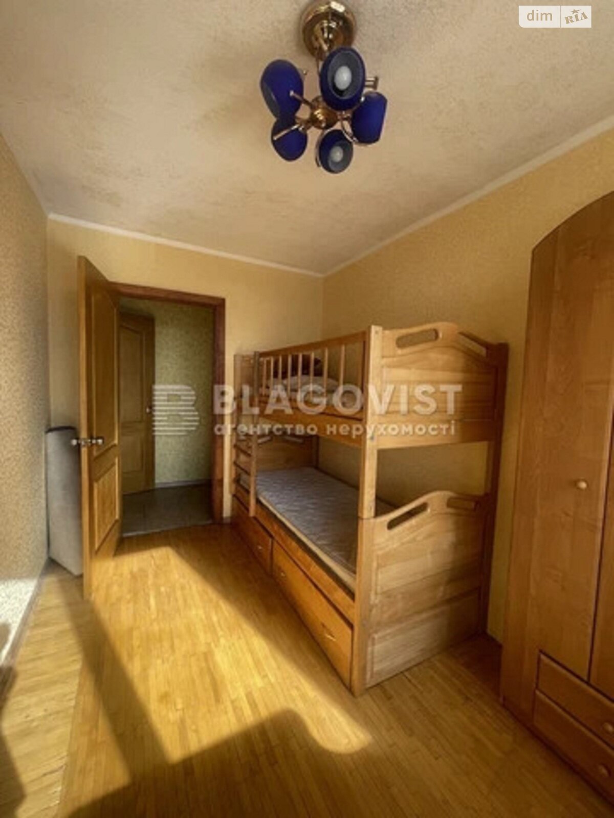 Продаж двокімнатної квартири в Києві, на вул. Дмитрівська 2, район Центр фото 1 Продаж двокімнатної квартири в Києві, на вул. Дмитрівська 2, район Центр фото 1