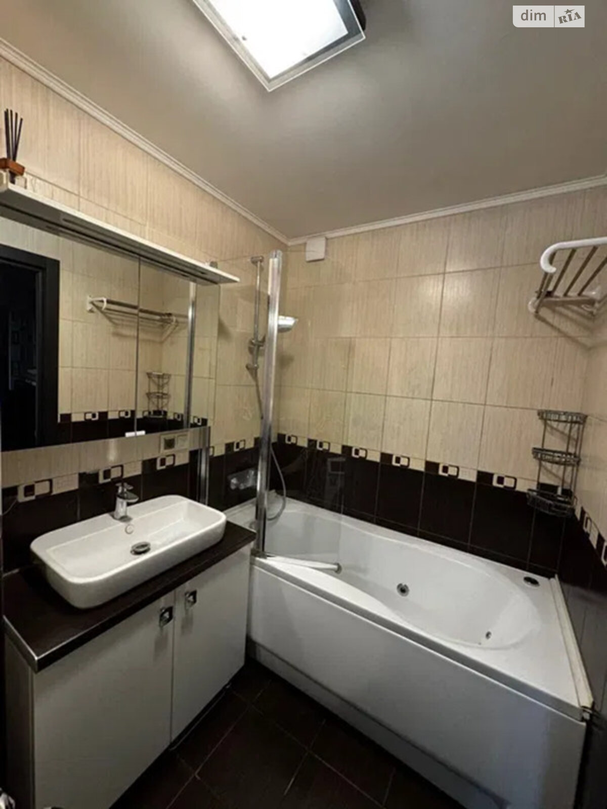 Продажа двухкомнатной квартиры в Киеве, на ул. Дмитриевская 2, район Центр фото 1 Продажа двухкомнатной квартиры в Киеве, на ул. Дмитриевская 2, район Центр фото 1