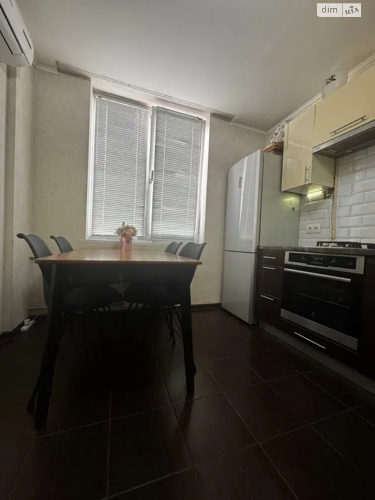 Продажа двухкомнатной квартиры в Киеве, на ул. Дмитриевская 2, район Центр фото 1 Продажа двухкомнатной квартиры в Киеве, на ул. Дмитриевская 2, район Центр фото 1