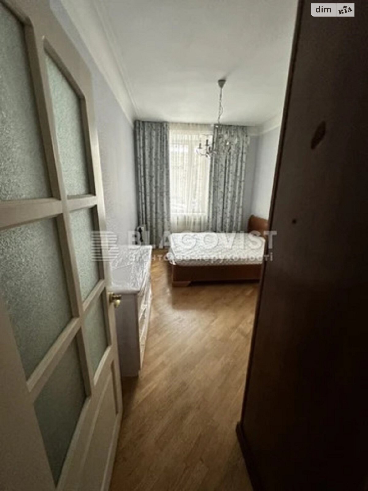 Продаж трикімнатної квартири в Києві, на вул. Євгена Чикаленка 2-4/7, район Центр фото 1 Продаж трикімнатної квартири в Києві, на вул. Євгена Чикаленка 2-4/7, район Центр фото 1