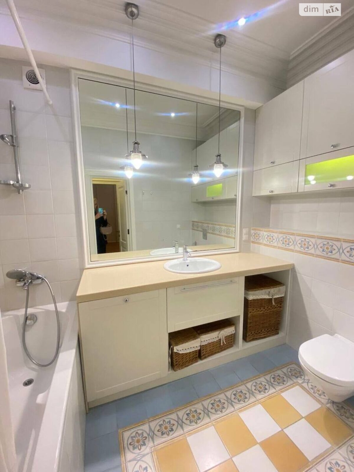Продаж трикімнатної квартири в Києві, на вул. Євгена Чикаленка 1-3/5, район Центр фото 1 Продаж трикімнатної квартири в Києві, на вул. Євгена Чикаленка 1-3/5, район Центр фото 1
