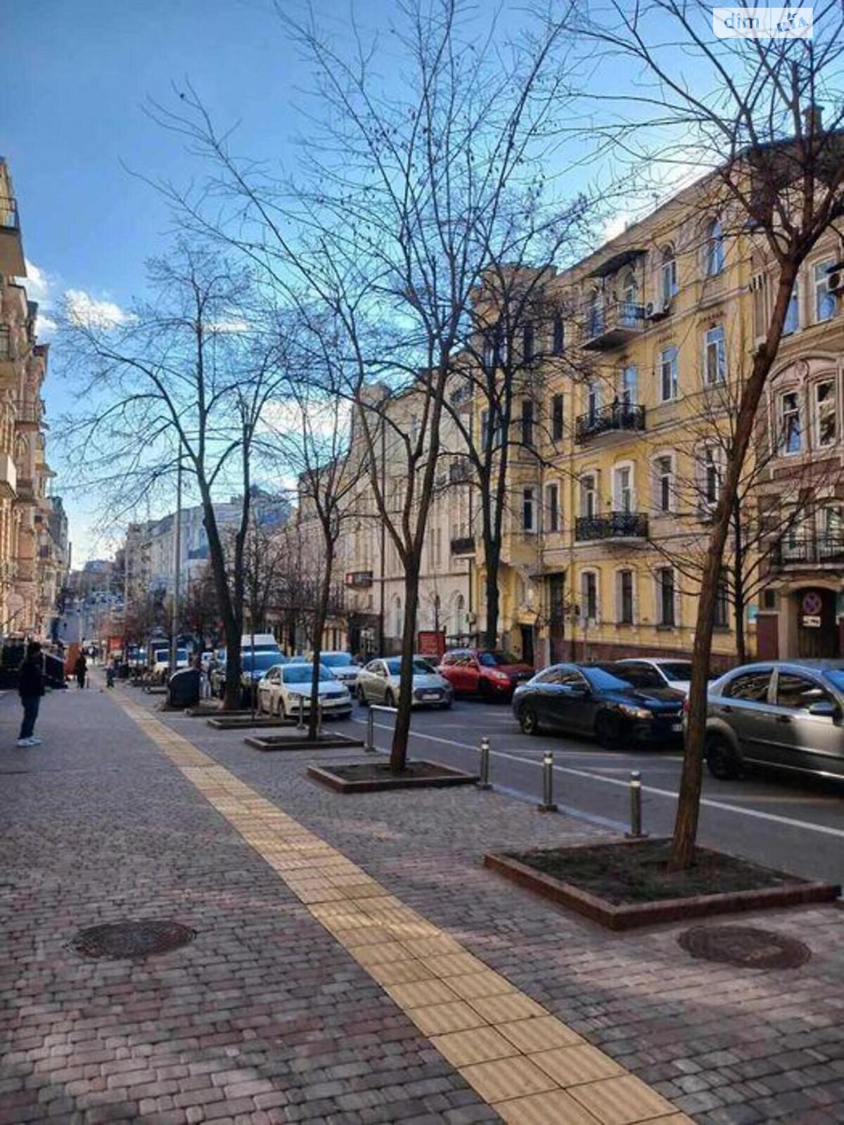 Продаж трикімнатної квартири в Києві, на вул. Євгена Чикаленка 12, район Центр фото 1 Продаж трикімнатної квартири в Києві, на вул. Євгена Чикаленка 12, район Центр фото 1