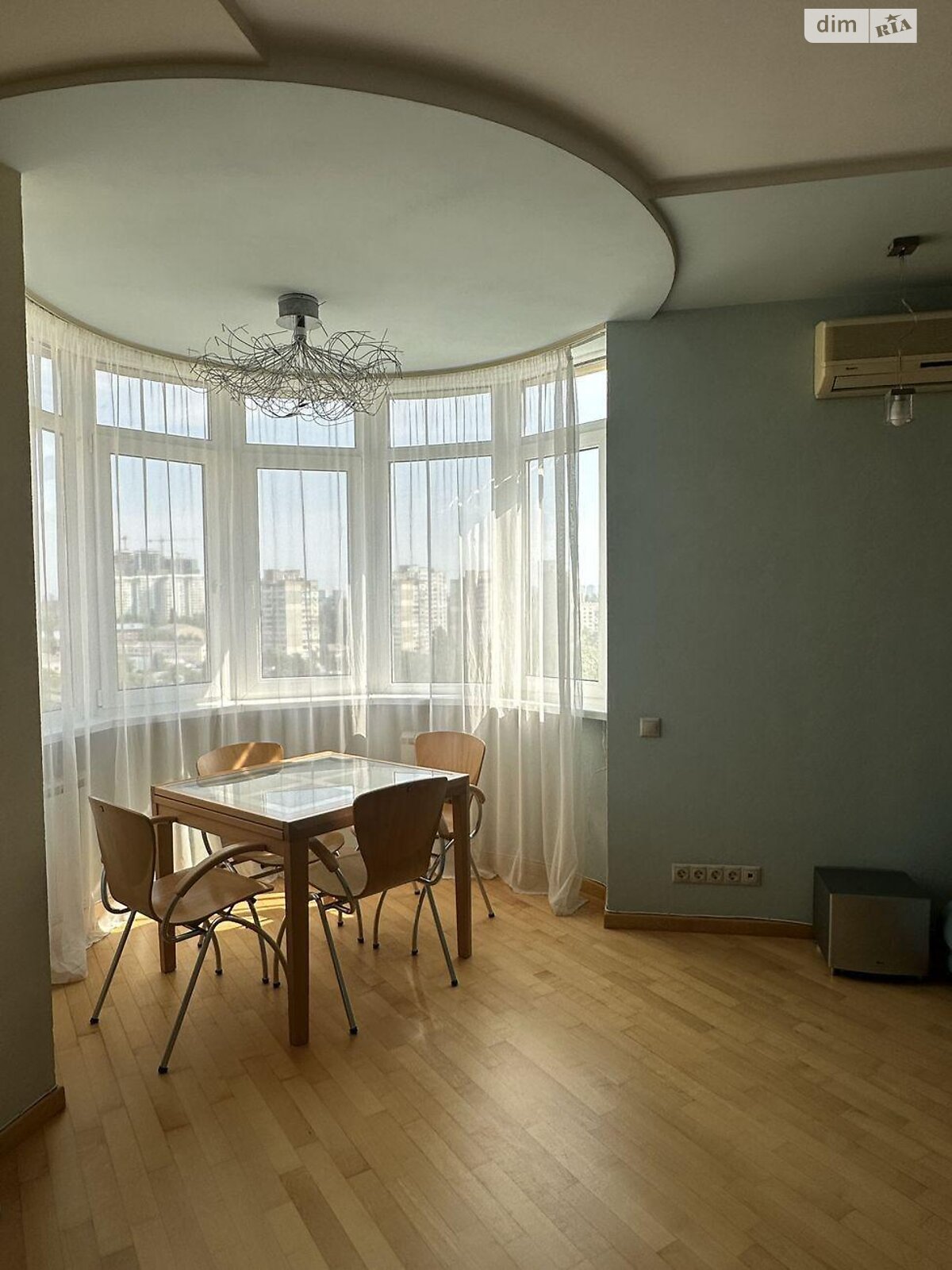 Продажа трехкомнатной квартиры в Киеве, на ул. Ореста Васкула 19, район Центр фото 1