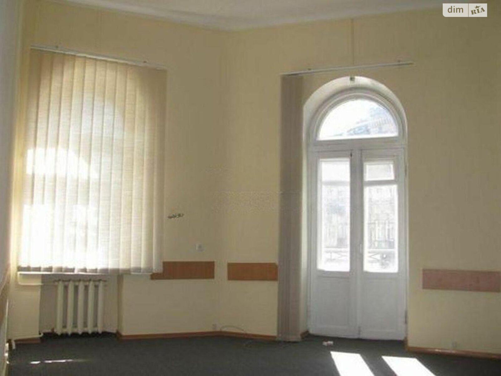 Продаж трикімнатної квартири в Києві, на вул. Івана Франка 25/40, кв. 41, район Центр фото 1 Продаж трикімнатної квартири в Києві, на вул. Івана Франка 25/40, кв. 41, район Центр фото 1