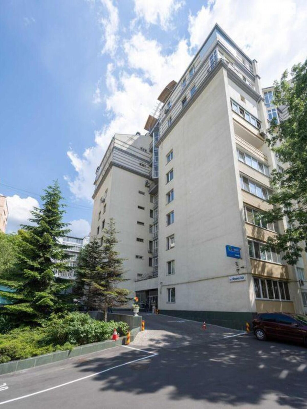 Продажа двухкомнатной квартиры в Киеве, на ул. Ивана Франко, район Центр фото 1 Продажа двухкомнатной квартиры в Киеве, на ул. Ивана Франко, район Центр фото 1
