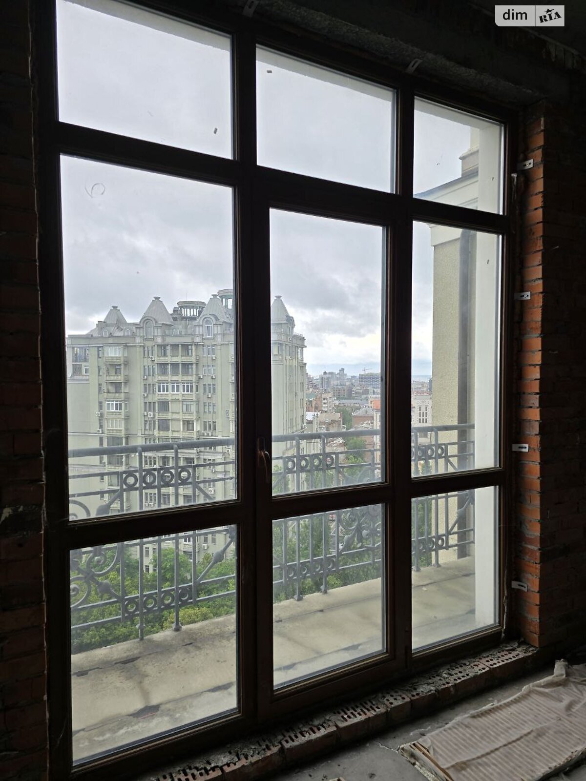 Продаж трикімнатної квартири в Києві, на вул. Івана Франка 4Б, район Центр фото 1 Продаж трикімнатної квартири в Києві, на вул. Івана Франка 4Б, район Центр фото 1