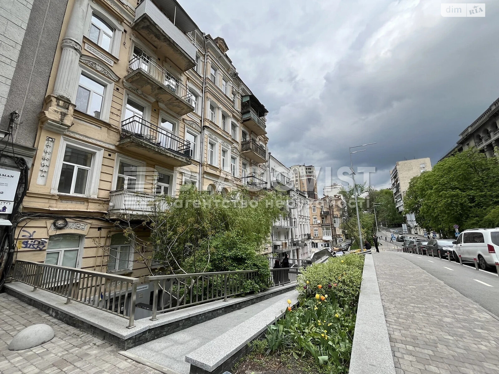 Продажа трехкомнатной квартиры в Киеве, на ул. Ивана Франко 20, район Центр фото 1 Продажа трехкомнатной квартиры в Киеве, на ул. Ивана Франко 20, район Центр фото 1