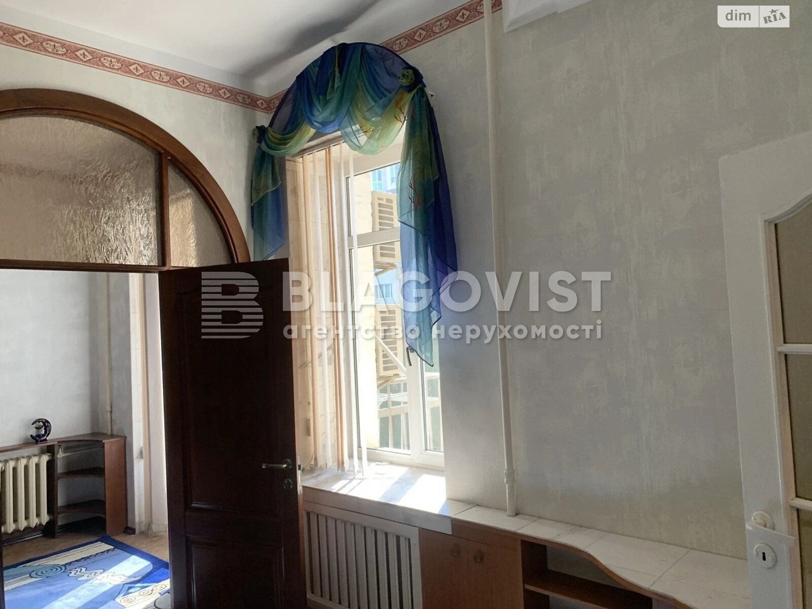 Продажа трехкомнатной квартиры в Киеве, на ул. Ивана Франко 20, район Центр фото 1 Продажа трехкомнатной квартиры в Киеве, на ул. Ивана Франко 20, район Центр фото 1