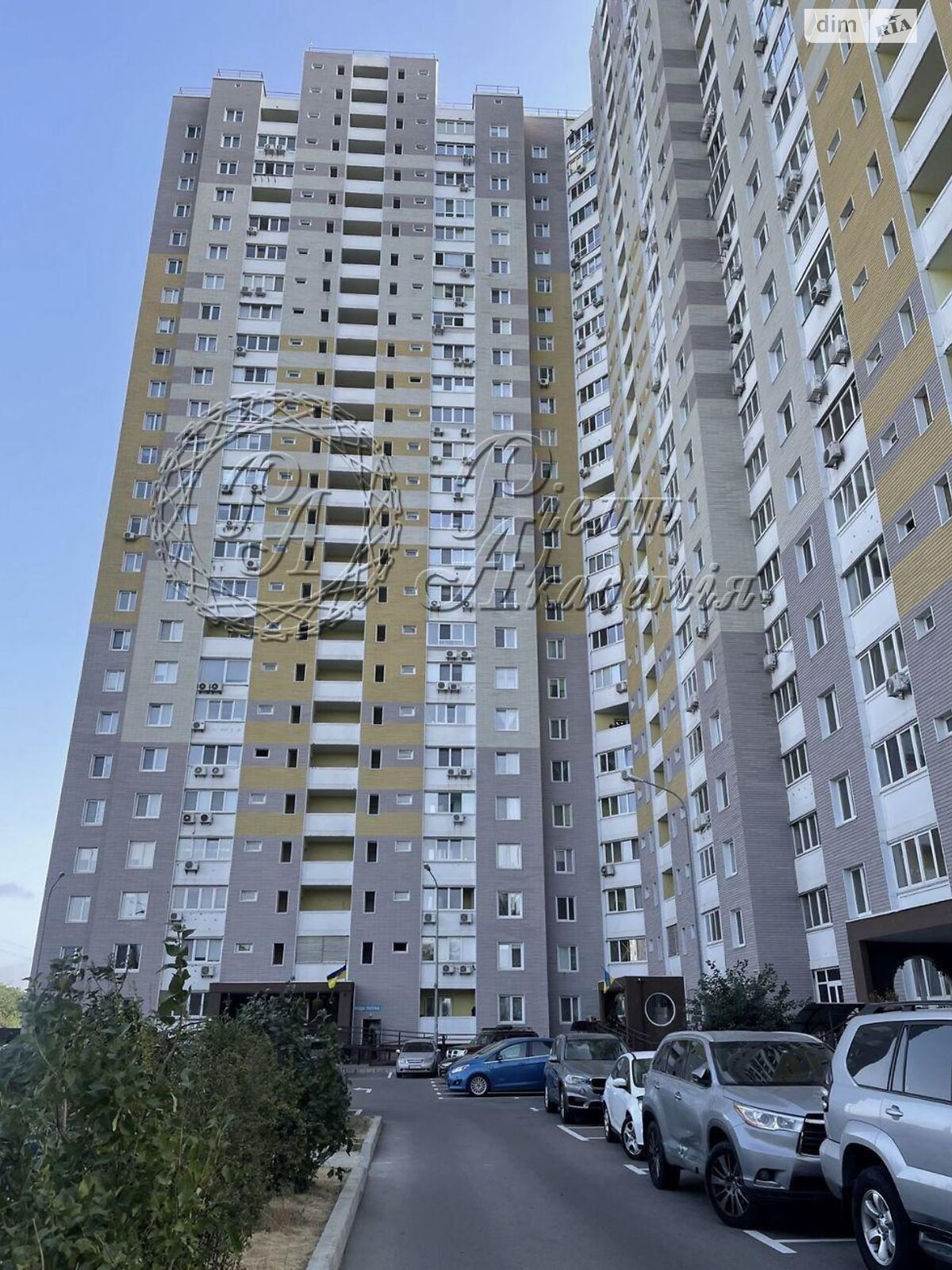 Продаж двокімнатної квартири в Києві, на просп. Науки 55А, район Центр фото 1