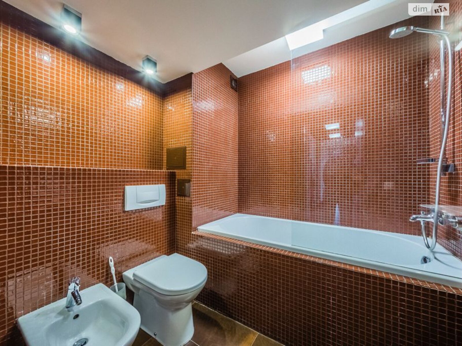 Продаж двокімнатної квартири в Києві, на вул. Миколи Лисенка 2, район Центр фото 1