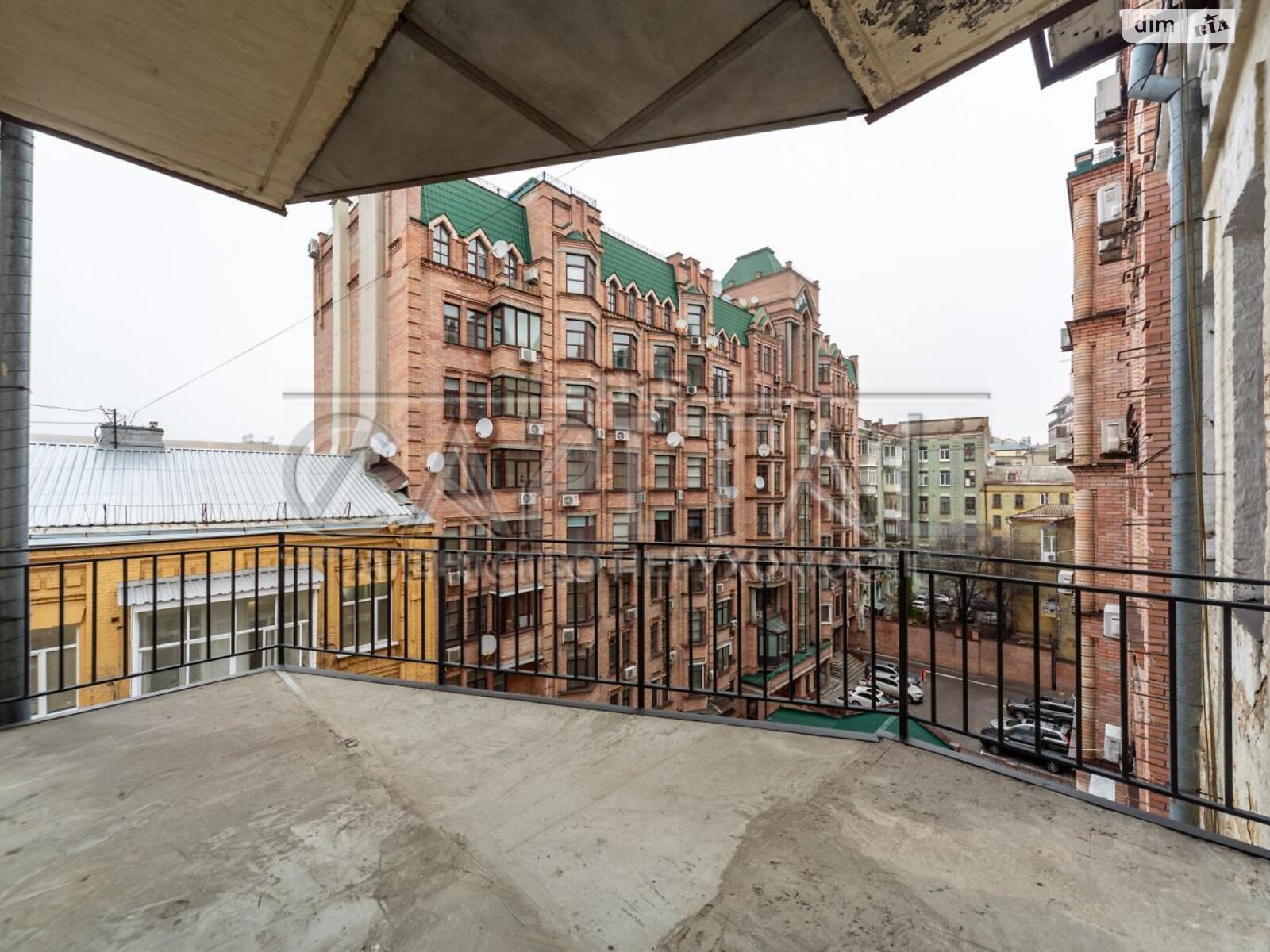 Продажа шестикомнатной квартиры в Киеве, на ул. Олеся Гончара 30А, район Центр фото 1 Продажа шестикомнатной квартиры в Киеве, на ул. Олеся Гончара 30А, район Центр фото 1