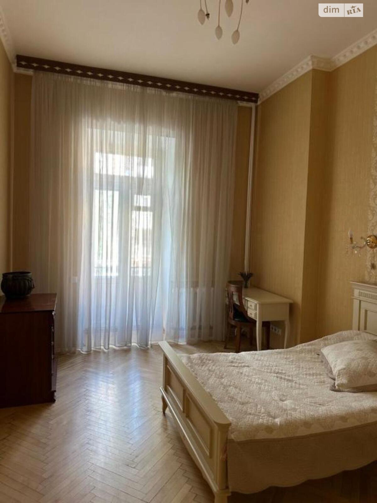 Продаж двокімнатної квартири в Києві, на вул. Олеся Гончара 88Б, район Центр фото 1 Продаж двокімнатної квартири в Києві, на вул. Олеся Гончара 88Б, район Центр фото 1
