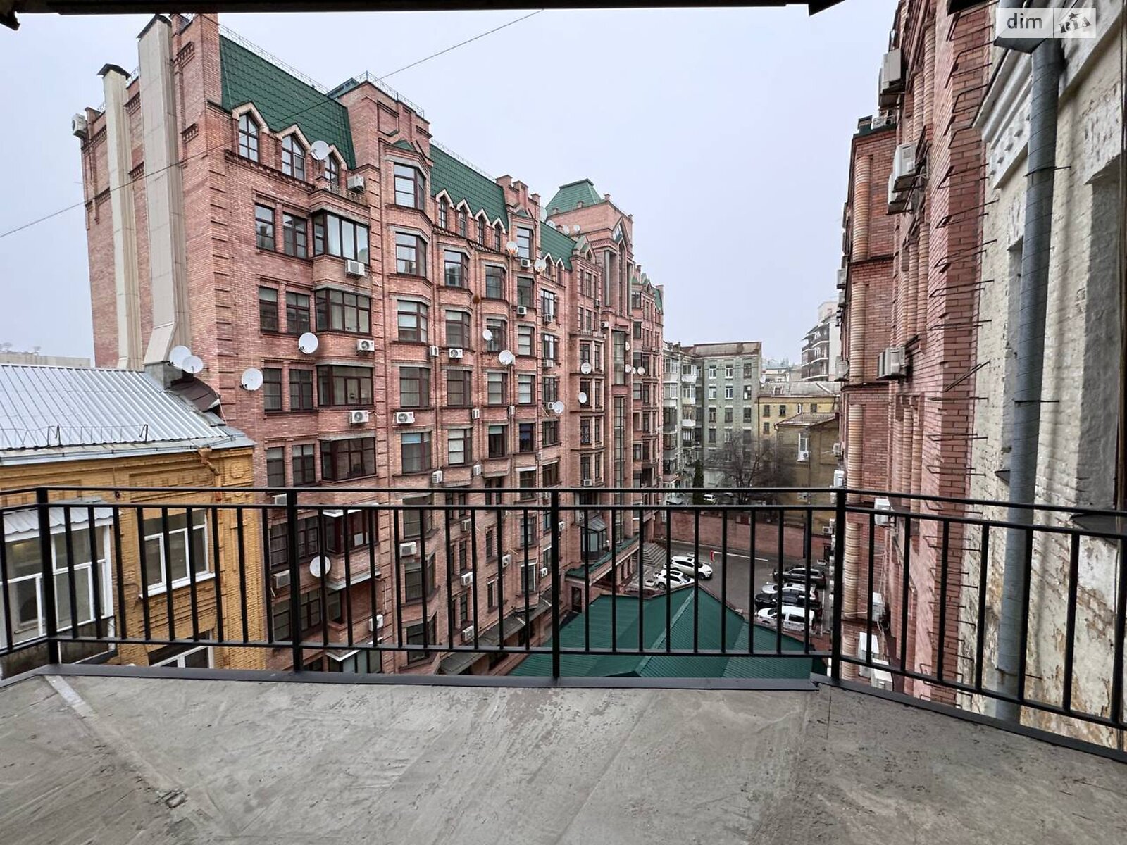Продажа шестикомнатной квартиры в Киеве, на ул. Олеся Гончара 30А, район Центр фото 1 Продажа шестикомнатной квартиры в Киеве, на ул. Олеся Гончара 30А, район Центр фото 1