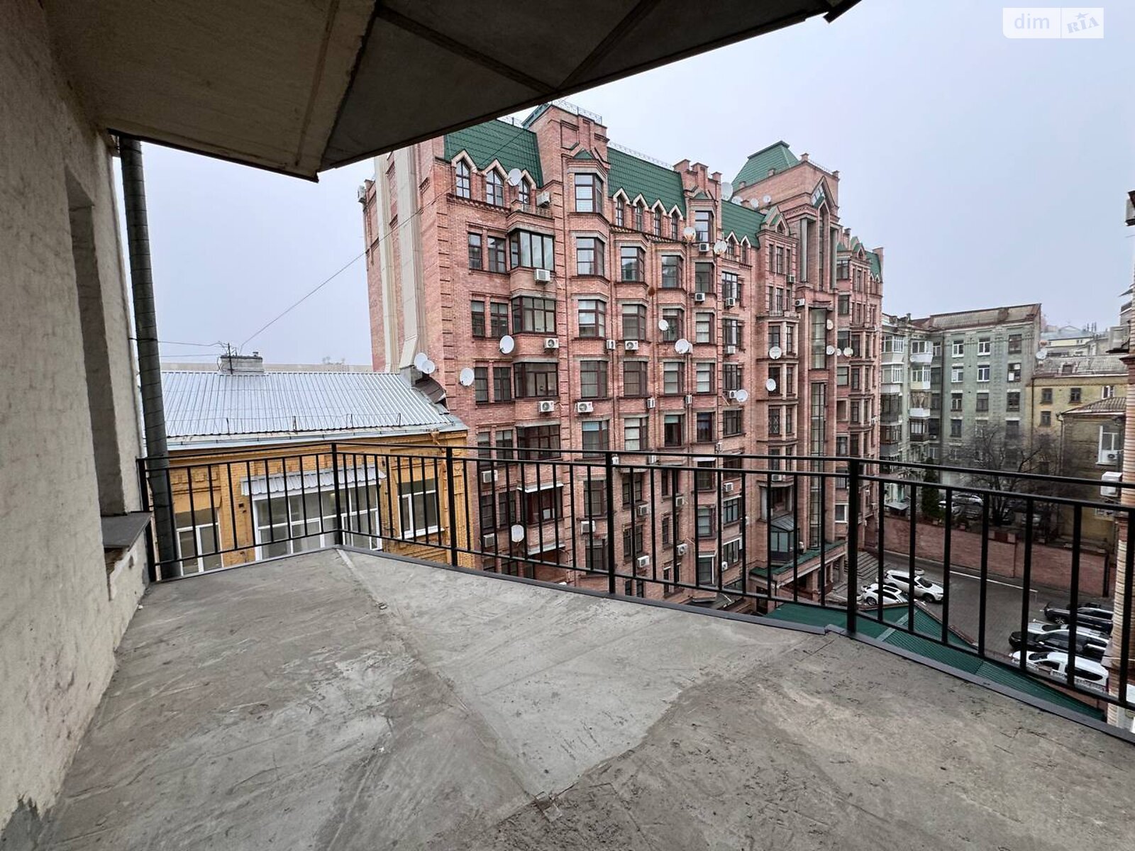 Продажа шестикомнатной квартиры в Киеве, на ул. Олеся Гончара 30А, район Центр фото 1 Продажа шестикомнатной квартиры в Киеве, на ул. Олеся Гончара 30А, район Центр фото 1