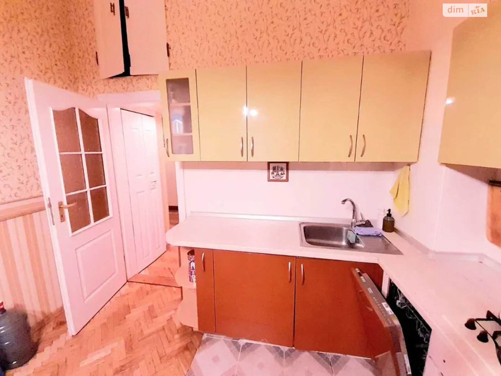 Продаж двокімнатної квартири в Києві, на вул. Олеся Гончара 88Б, район Центр фото 1 Продаж двокімнатної квартири в Києві, на вул. Олеся Гончара 88Б, район Центр фото 1