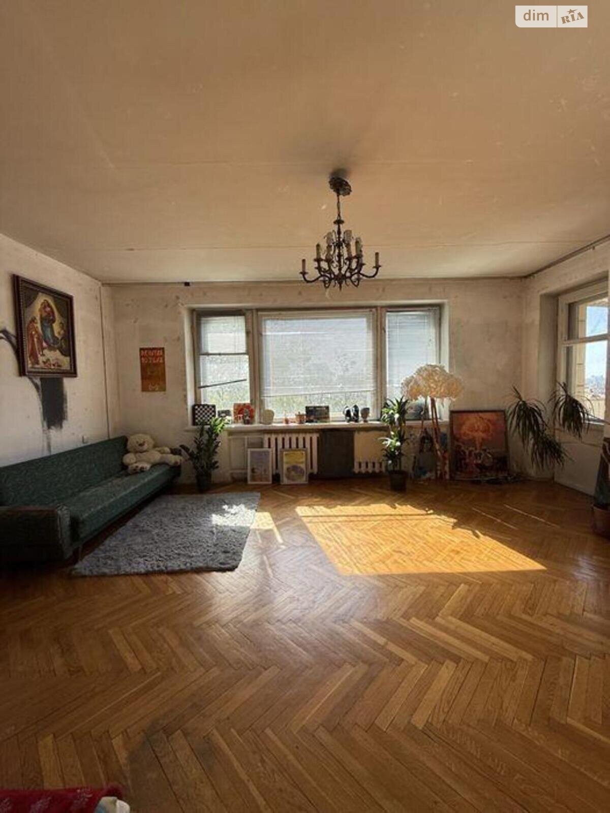 Продажа трехкомнатной квартиры в Киеве, на ул. Олеся Гончара, район Центр фото 1 Продажа трехкомнатной квартиры в Киеве, на ул. Олеся Гончара, район Центр фото 1