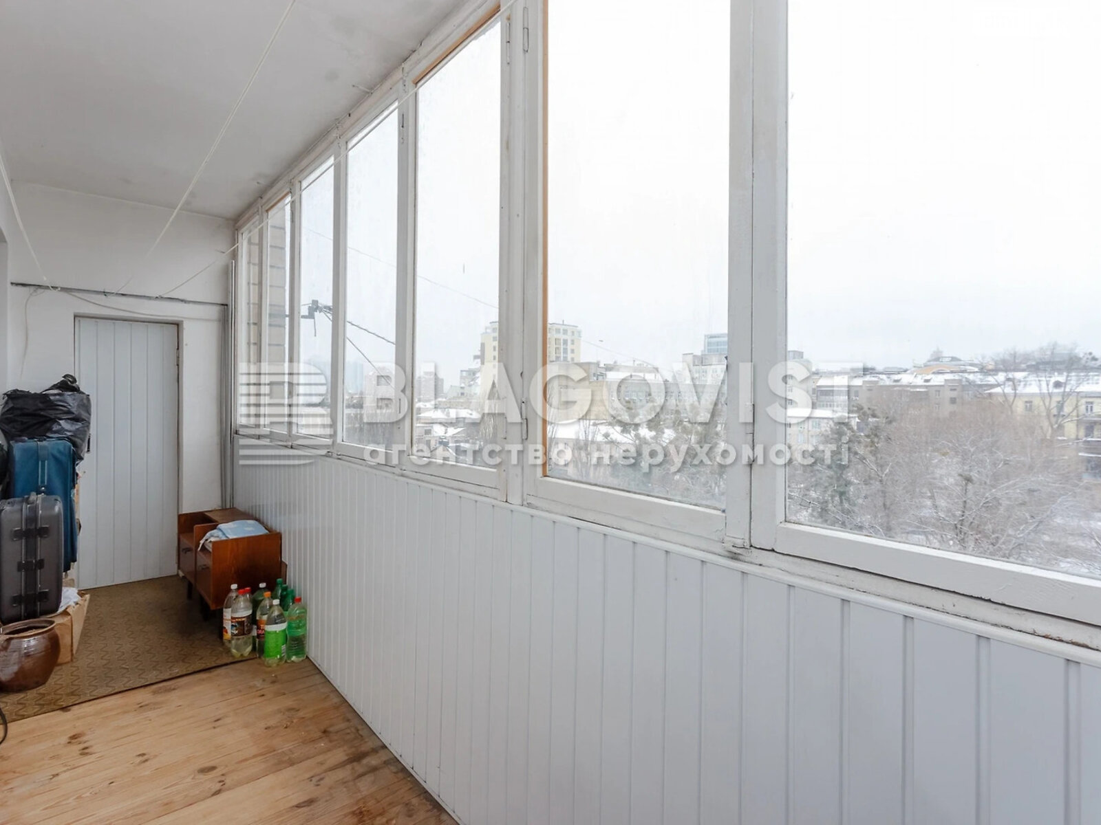 Продажа трехкомнатной квартиры в Киеве, на ул. Олеся Гончара 62, район Центр фото 1 Продажа трехкомнатной квартиры в Киеве, на ул. Олеся Гончара 62, район Центр фото 1