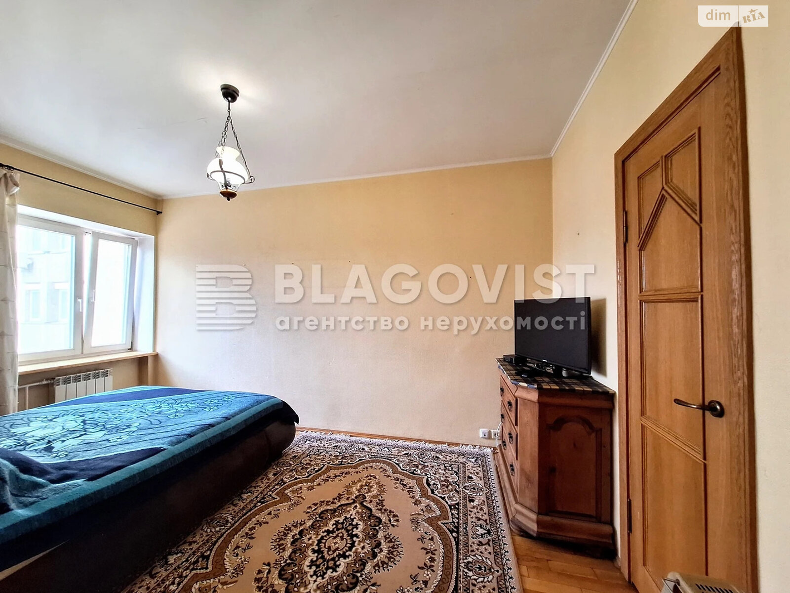 Продаж двокімнатної квартири в Києві, на вул. Олеся Гончара 52, район Центр фото 1 Продаж двокімнатної квартири в Києві, на вул. Олеся Гончара 52, район Центр фото 1
