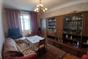 Продаж трикімнатної квартири в Києві, на вул. Олеся Гончара 79, район Центр фото 2