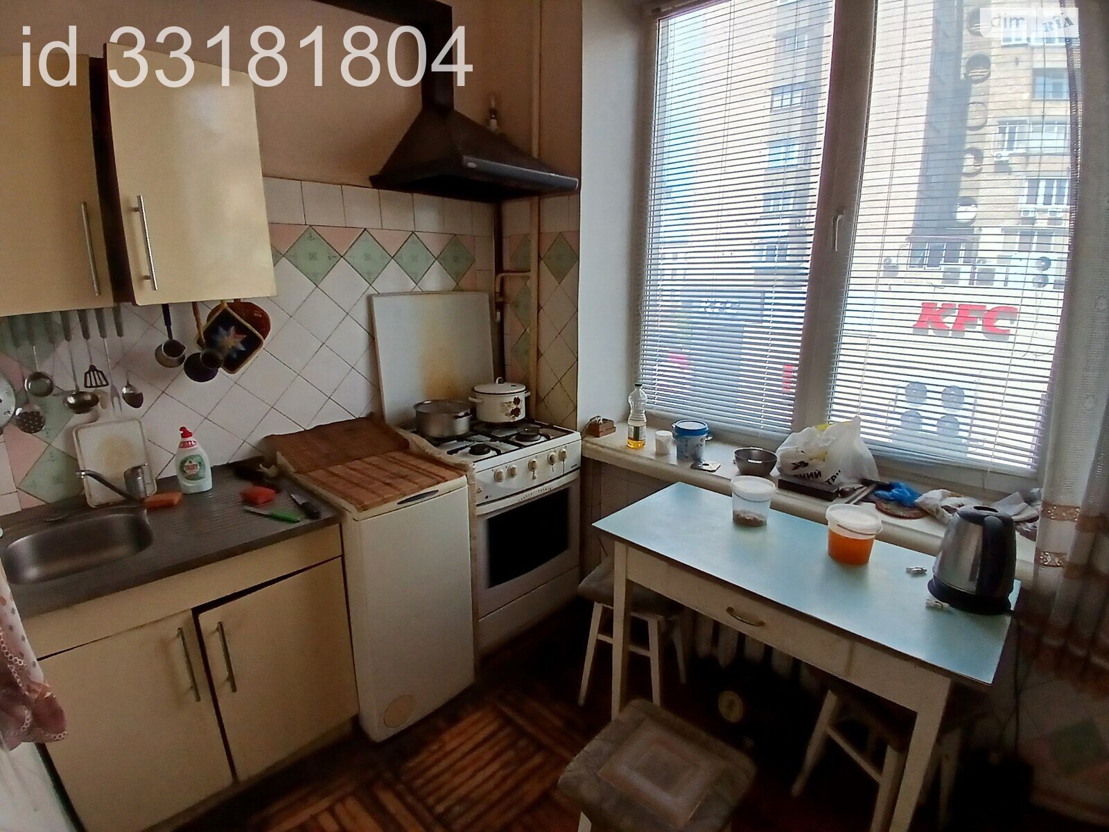 Продаж трикімнатної квартири в Києві, на вул. Олеся Гончара 79, район Центр фото 1 Продаж трикімнатної квартири в Києві, на вул. Олеся Гончара 79, район Центр фото 1