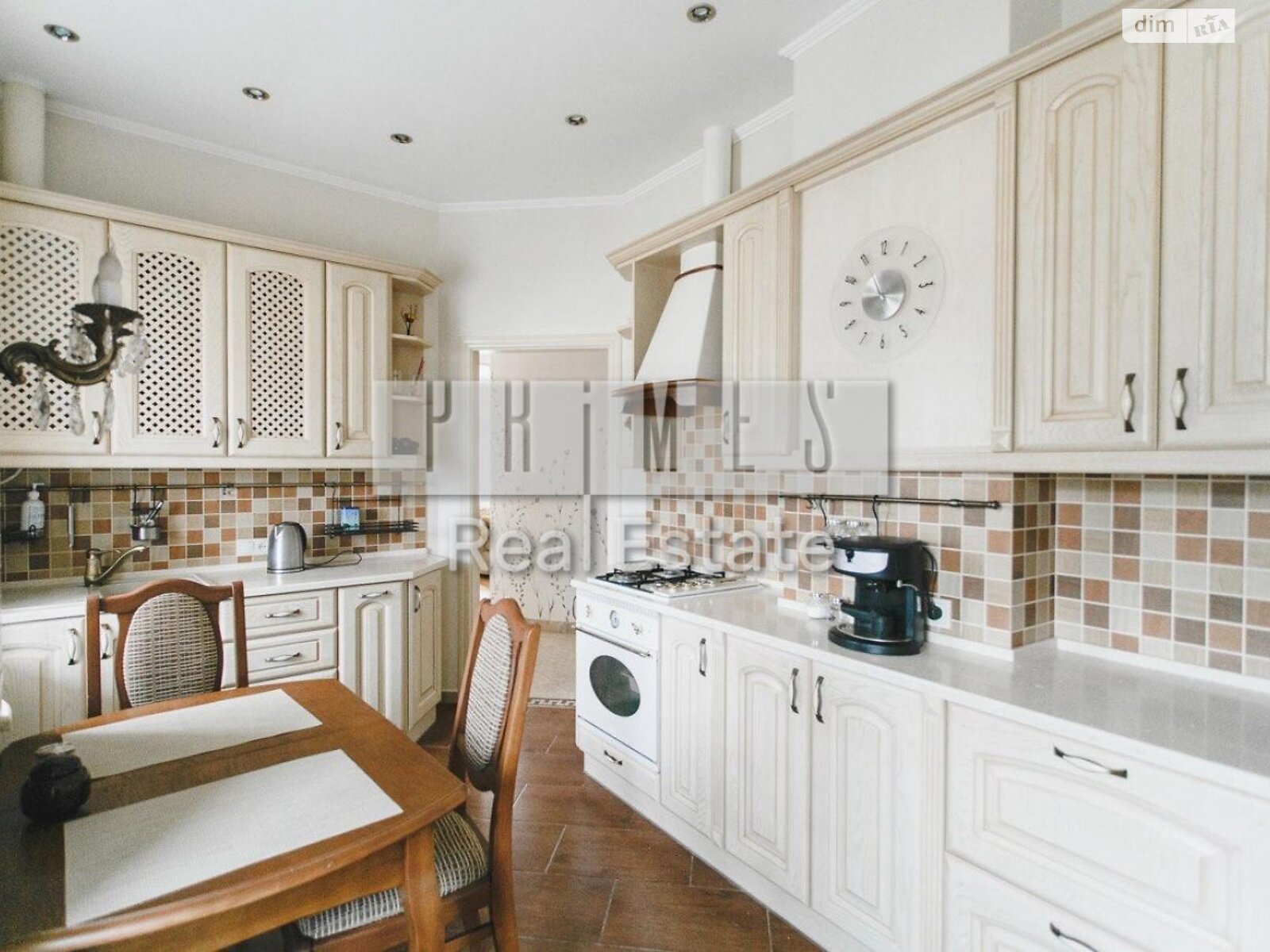 Продажа трехкомнатной квартиры в Киеве, на ул. Олеся Гончара 24, район Центр фото 1 Продажа трехкомнатной квартиры в Киеве, на ул. Олеся Гончара 24, район Центр фото 1