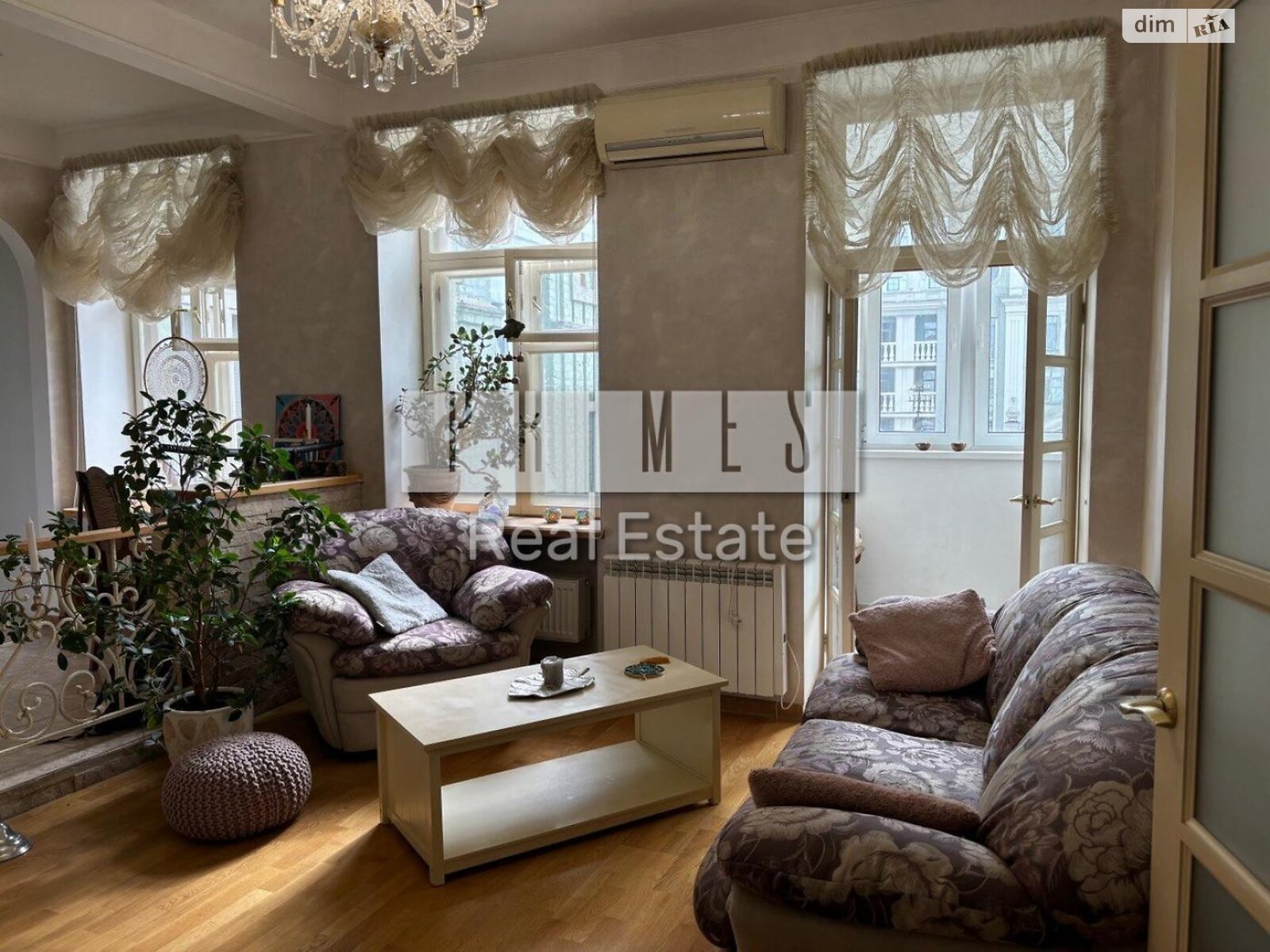 Продажа трехкомнатной квартиры в Киеве, на ул. Олеся Гончара 24, район Центр фото 1 Продажа трехкомнатной квартиры в Киеве, на ул. Олеся Гончара 24, район Центр фото 1